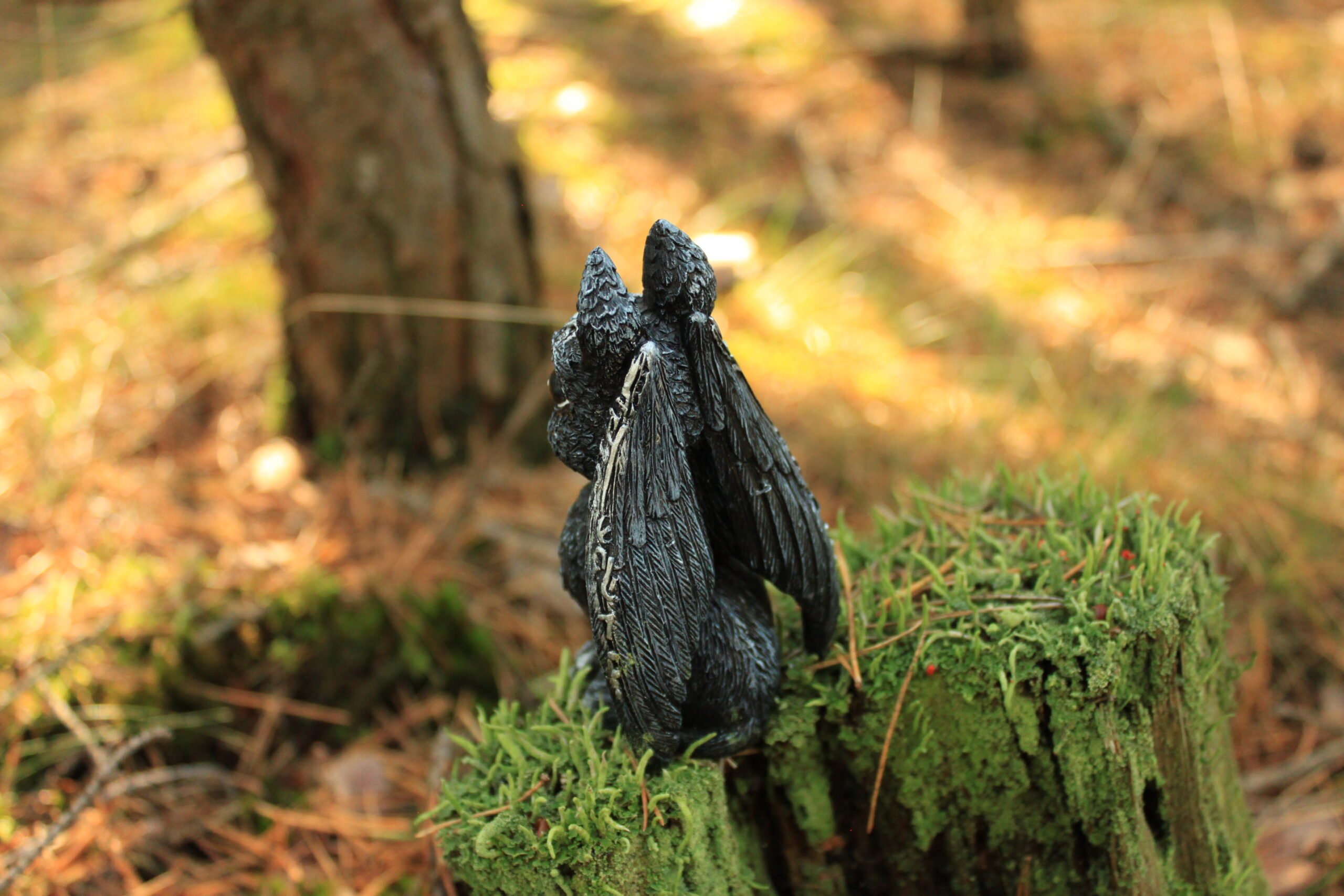 Figurka "Uroczy gryfosmok" - obrazek 3